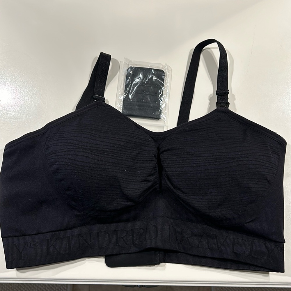 SOLD Kindred Bravely Nursing Bra Black